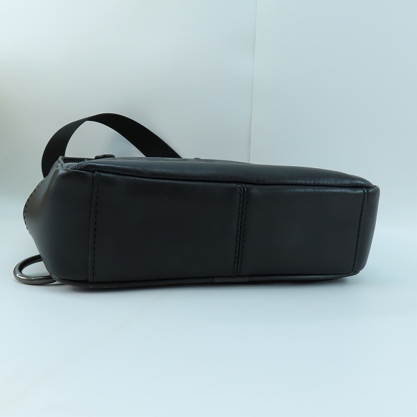 実際に弊社で買取させて頂いたCOACH/コーチ シグネチャー ボディバッグ ショルダー F37573の画像 2枚目