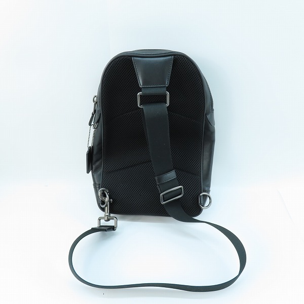 実際に弊社で買取させて頂いたCOACH/コーチ シグネチャー ボディバッグ ショルダー F37573の画像 1枚目