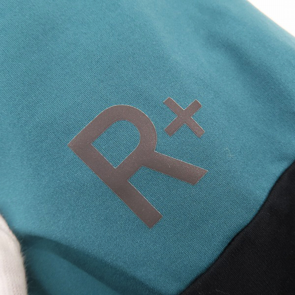 実際に弊社で買取させて頂いたCanterbury/カンタベリー R+ デュアルウォームジャケット RP73611X/XLの画像 5枚目