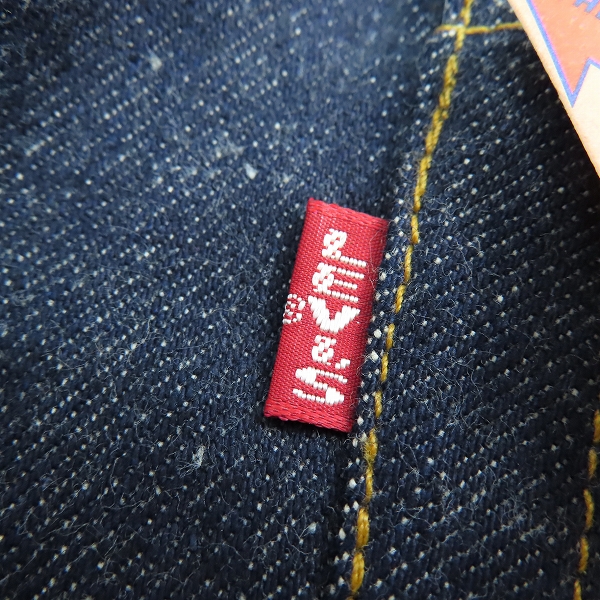 実際に弊社で買取させて頂いた【未使用】LEVIS/リーバイス 201XX 刻印555 バレンシア工場製 復刻 ビッグE デニムパンツ 201-0003/W32/L36の画像 3枚目
