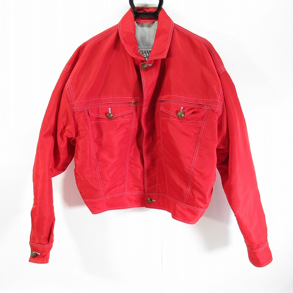 実際に弊社で買取させて頂いたGIANNI VERSACE/ジャン二ヴェルサーチ ナイロンジャケット レッド