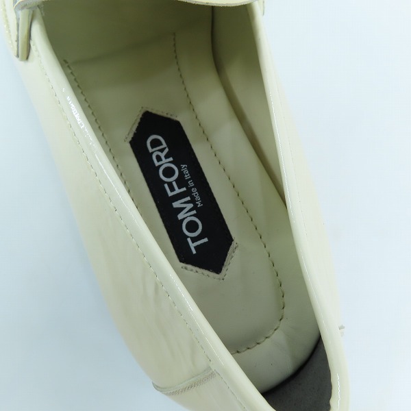 実際に弊社で買取させて頂いたTOM FORD/トムフォード パテント タッセルローファー クリーム系/8の画像 4枚目