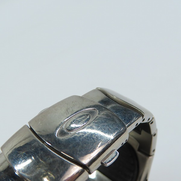 実際に弊社で買取させて頂いたOAKLEY/オークリー TIME BOMB/タイムボム X METAL BOX 腕時計の画像 8枚目