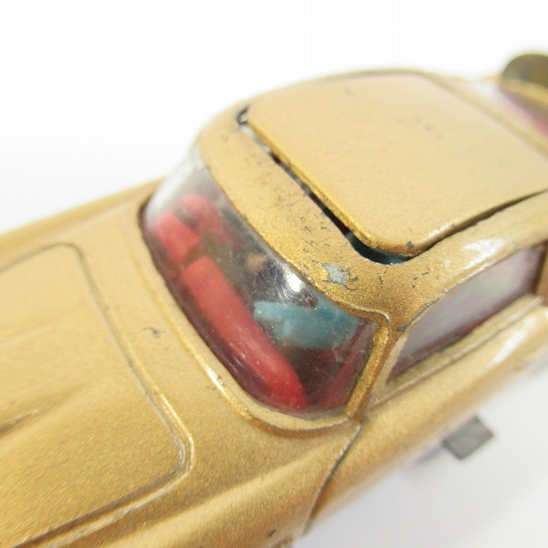 実際に弊社で買取させて頂いたCORGI TOYS/コーギートイズ  007 JAMES BOND'S ASTON MARTIN DB5/アストンマーティン ゴールド ミニカー 2点セットの画像 7枚目
