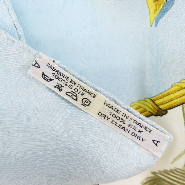 実際に弊社で買取させて頂いたHERMES/エルメス カレ90  自由の天地への鍵 鳥柄 シルク スカーフ/ストールの画像 2枚目