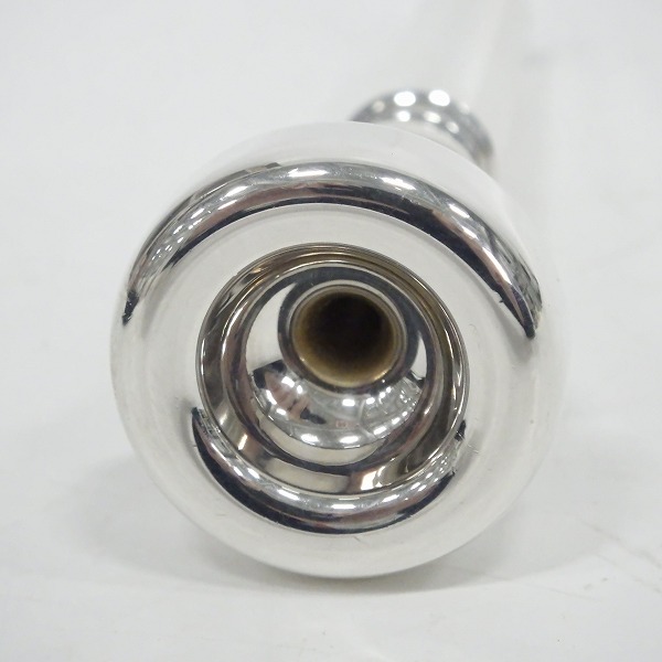 実際に弊社で買取させて頂いたYAMAHA/ヤマハ ERIC MIYASHIRO 1- MK2/エリック・ミヤシロ シグネチャーモデル トランペット用マウスピース ケース付の画像 4枚目