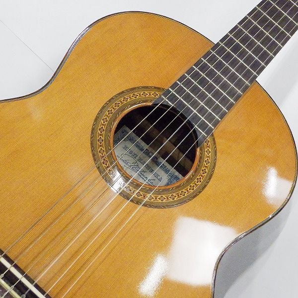 実際に弊社で買取させて頂いた★RYOJI MATSUOKA/松岡良治 LUTHIER Model No.M40 クラシックギター/ガットギター 日本製 ハードケース付の画像 5枚目