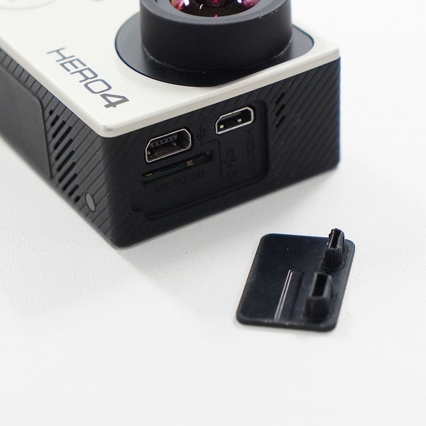 実際に弊社で買取させて頂いたGoPro/ゴープロ HERO 4 SILVER アクションカメラ デジタルビデオカメラ 動作確認済みの画像 6枚目
