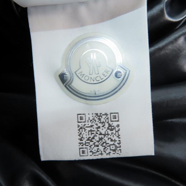実際に弊社で買取させて頂いた【JPタグ】MONCLER/モンクレール 19AW MONTCLA GIUBBOTTO/モンクラー ダウンジャケット E20914194385 C0300/2の画像 4枚目