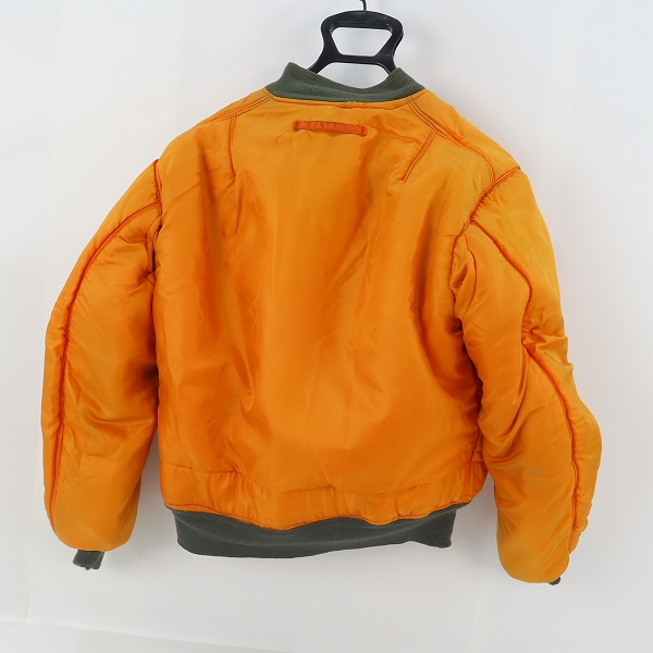 実際に弊社で買取させて頂いたALPHA/アルファ MIL-J-8279D CC刻印ジッパー ヴィンテージ/ビンテージ MA-1 フライトジャケット 1963年製/Mの画像 3枚目