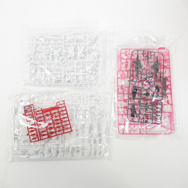 実際に弊社で買取させて頂いた【未組立】バンダイスピリッツ×ナイキ HG 1/144 ユニコーンガンダム (デストロイモード) Ver.NIKE SB 限定カラー/UC/ガンプラの画像 3枚目