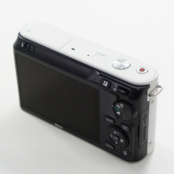 実際に弊社で買取させて頂いたNikon/ニコン 1 J1 ミラーレス一眼 デジタルカメラ ボディ 簡易動作確認済みの画像 2枚目