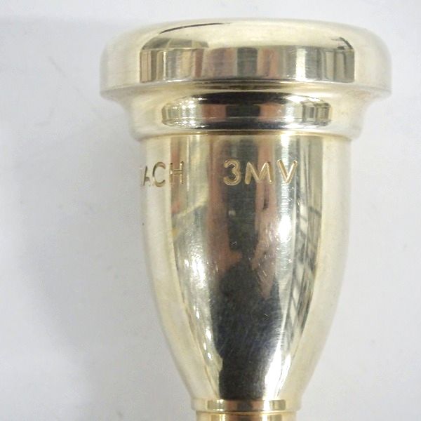 実際に弊社で買取させて頂いたVincent Bach/ヴィンセントバック 3MV トランペット用 マウスピース ゴールド ケース付の画像 2枚目