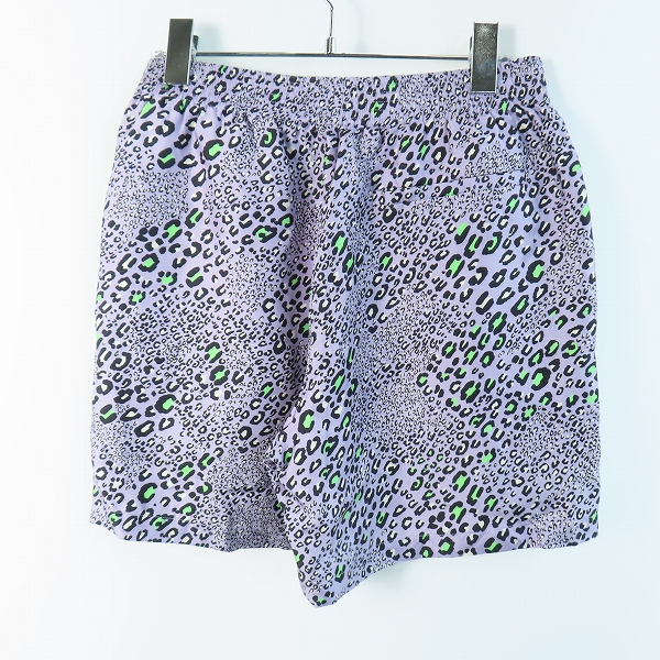 実際に弊社で買取させて頂いたVERSACE/ヴェルサーチ バロック/ヒョウ 総柄 シルク ハーフパンツ/ショーツ A84097/44の画像 1枚目
