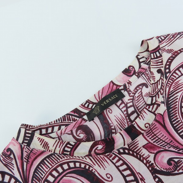 実際に弊社で買取させて頂いた【JPタグ】VERSACE/ヴェルサーチ 総柄 Tシャツ A76113 /Lの画像 6枚目