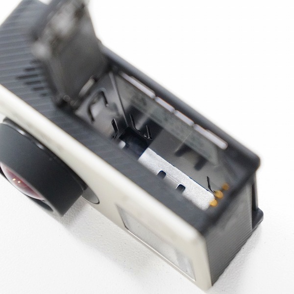 実際に弊社で買取させて頂いたGoPro/ゴープロ HERO 4 SILVER アクションカメラ デジタルビデオカメラ 動作確認済みの画像 7枚目