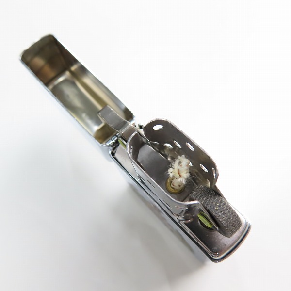 実際に弊社で買取させて頂いたZIPPO/ジッポー ディエゴガルシア島の紋章デザイン 1992年製の画像 4枚目