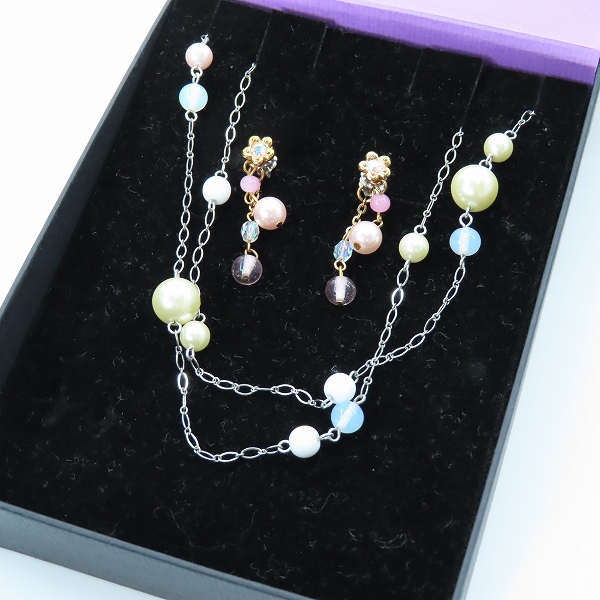 実際に弊社で買取させて頂いたANNA SUI/アナスイ パール/ストーン ロングネックレス/ピアス 2点セット 