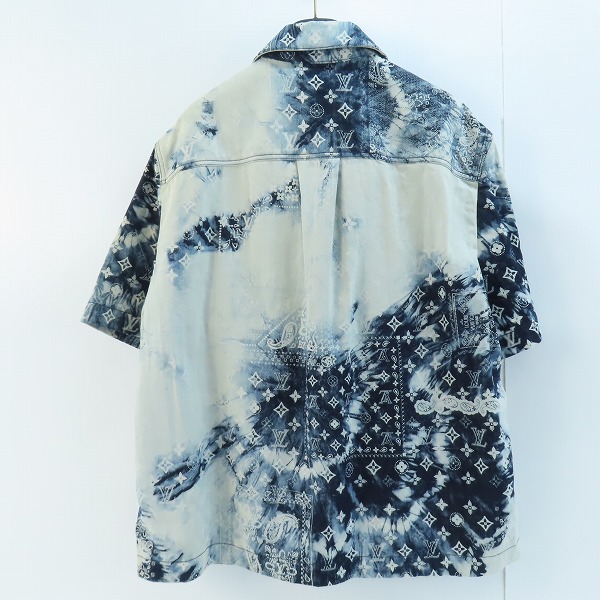 実際に弊社で買取させて頂いた【JPタグ】LOUIS VUITTON/ルイヴィトン モノグラムバンダナショートスリーブ デニムシャツ RM222MNW2HNS17X純正ハンガー付/XLの画像 1枚目