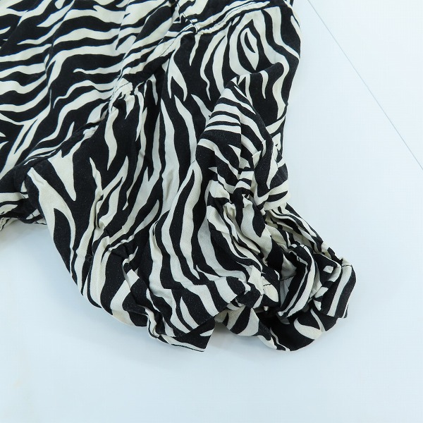 実際に弊社で買取させて頂いたCELINE/セリーヌ ゼブラ柄 オープンカラー 半袖 ハワイアンシャツ 2C036843H/38の画像 7枚目