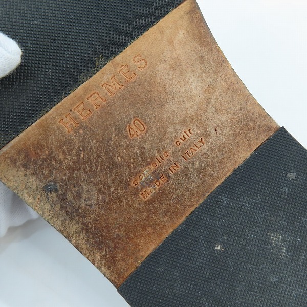 実際に弊社で買取させて頂いたHERMES/エルメス Izmir/イズミール レザー サンダル 41141ZH/40の画像 5枚目