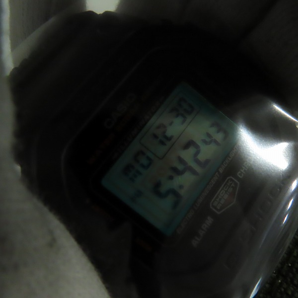 実際に弊社で買取させて頂いた【未使用】PORTER×G-SHOCK/ポーター×ジーショック 85th Special Edition/85周年記念モデル GM-5600EY-1JRの画像 4枚目