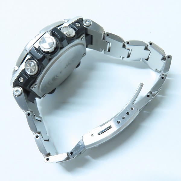 実際に弊社で買取させて頂いたG-SHOCK/Gショック G-STEEL/Gスティール Bluetoothモデル/電波ソーラー GST-B100D-2AJFの画像 1枚目
