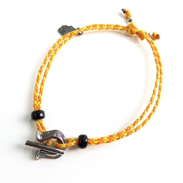 実際に弊社で買取させて頂いたAMP JAPAN/アンプジャパン ホースシュー ブレスレット イエロー