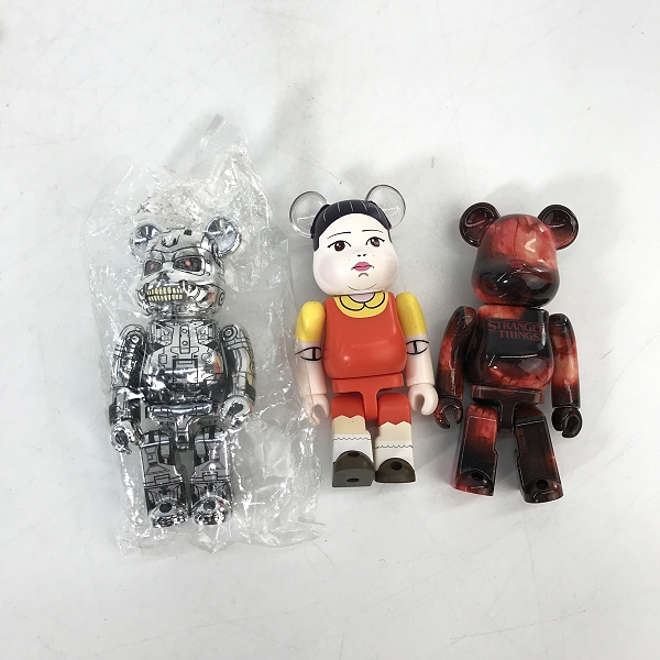実際に弊社で買取させて頂いた【おまとめ/未開封含む】メディコムトイ BE@RBRICK/ベアブリック 100％ ターミネーター/ストレンジャーシングス/イカゲーム等の画像 1枚目