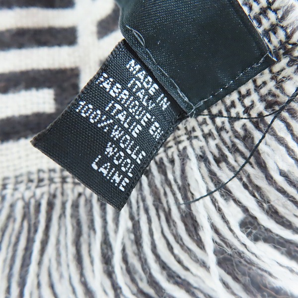 実際に弊社で買取させて頂いたGIVENCHY/ジバンシィ ロゴ総柄 ウール マフラー ストールの画像 2枚目