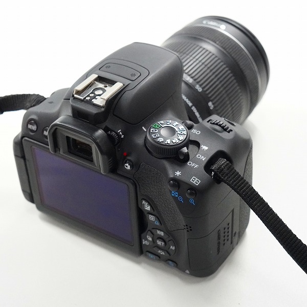 実際に弊社で買取させて頂いたCanon/キャノン EOS Kiss X7i ZOOM LENS EF-S 18-135mm 1:3.5-5.6 IS STM デジタル一眼レフ カメラ AF動作確認済みの画像 4枚目