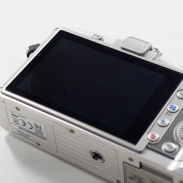 実際に弊社で買取させて頂いた【ジャンク】OLYMPUS/オリンパス PEN E-P3 デジタル ミラーレス一眼 カメラ ボディの画像 5枚目