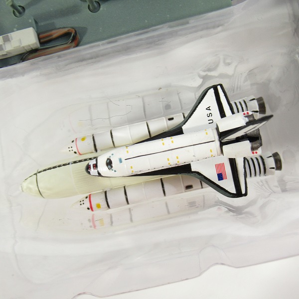 実際に弊社で買取させて頂いた三才ブックス 図録 王立科学博物館 初版特典 スペースシャトル コロンビア号 フィギュア付き/岡田斗司夫 総監督/海洋堂の画像 2枚目