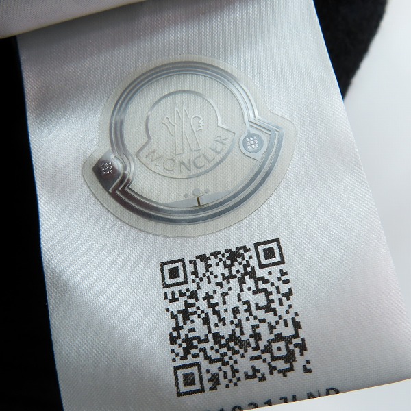 実際に弊社で買取させて頂いた【JPタグ】MONCLER GRENOBLE/モンクレール CARDIGAN TRICOT/ニット 切替ナイロン ダウンジャケット J20979B00011/Lの画像 6枚目