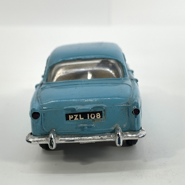 実際に弊社で買取させて頂いたTri-ang SPOT-ON/スポットオン 1/42 ROVER 3 LITER MODEL 157/SL WITH HEAD AND REAR LIGHTS/ローバー3 ライトレ ミニカーの画像 2枚目