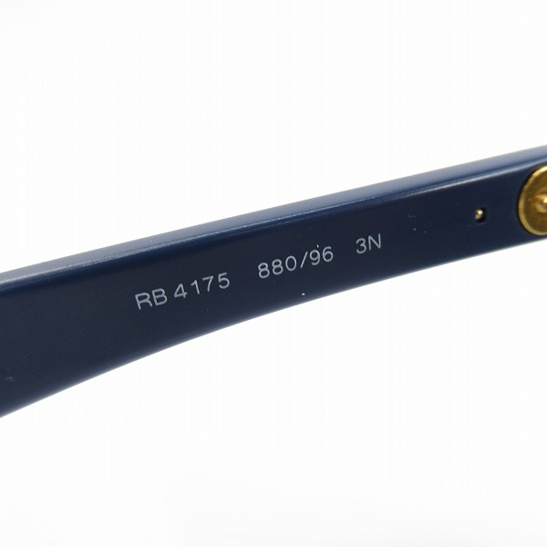 実際に弊社で買取させて頂いたRay-Ban/レイバン CLUBMASTER OVERSIZED/クラブマスター サングラス RB4175 880/96の画像 4枚目