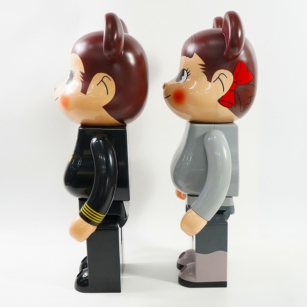 実際に弊社で買取させて頂いた★(1)【未使用】MEDICOM TOY/メディコムトイ BE@RBRICK/ベアブリック ANA CA10代目 ペコちゃん & CAPTAIN ポコちゃん 1000%の画像 2枚目