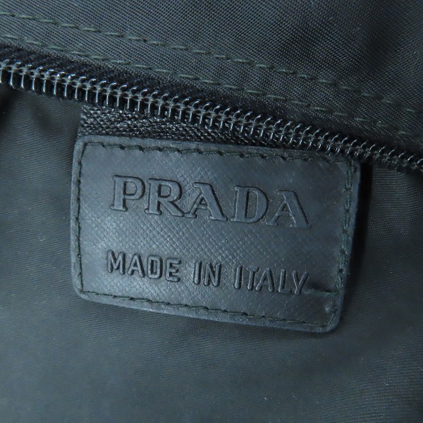 実際に弊社で買取させて頂いたPRADA/プラダ ロゴプレート ナイロン ハンドバッグ ブラックの画像 4枚目