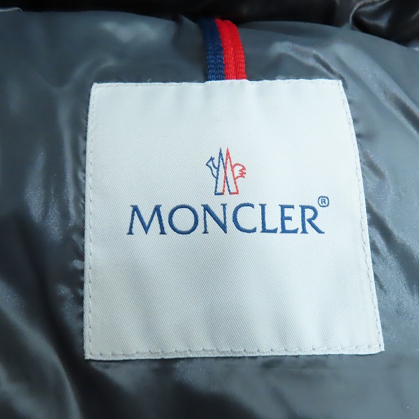実際に弊社で買取させて頂いた【JPタグ】MONCLER/モンクレール MAYA/マヤ ダウンジャケット 122-091-40366-05 68950/1の画像 4枚目
