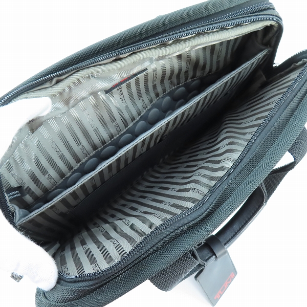 実際に弊社で買取させて頂いたTUMI/トゥミ エクスパンダブル ブリーフケース ビジネスバッグ 2602ID4の画像 4枚目