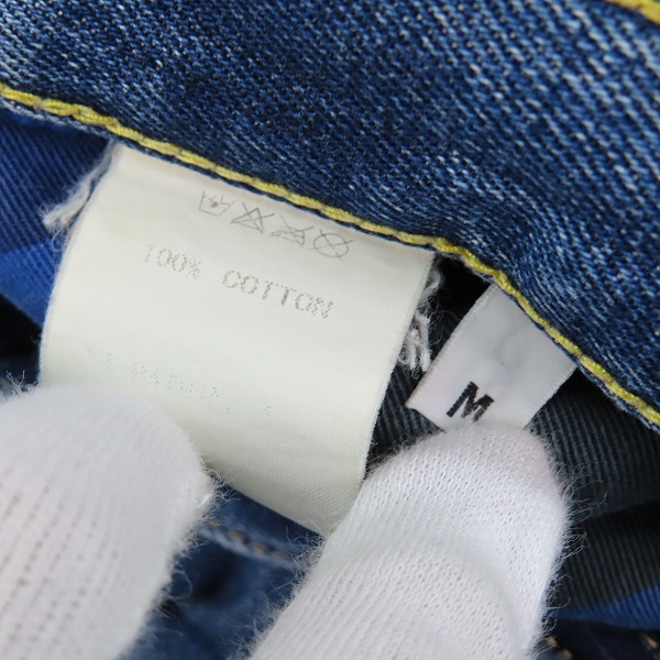 実際に弊社で買取させて頂いたA BATHING APE/アベイシングエイプ バック刺繍/ワッペン付き デニムパンツ Mの画像 4枚目
