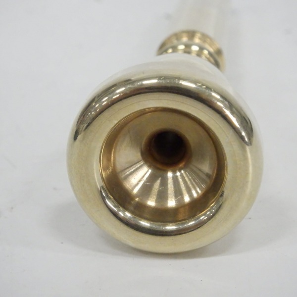 実際に弊社で買取させて頂いたVincent Bach/ヴィンセントバック 3MV トランペット用 マウスピース ゴールド ケース付の画像 4枚目