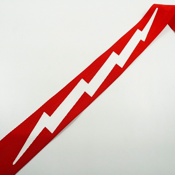 実際に弊社で買取させて頂いたGibson/ギブソン ライトニングボルト ギターストラップ ベースストラップ レッドの画像 5枚目