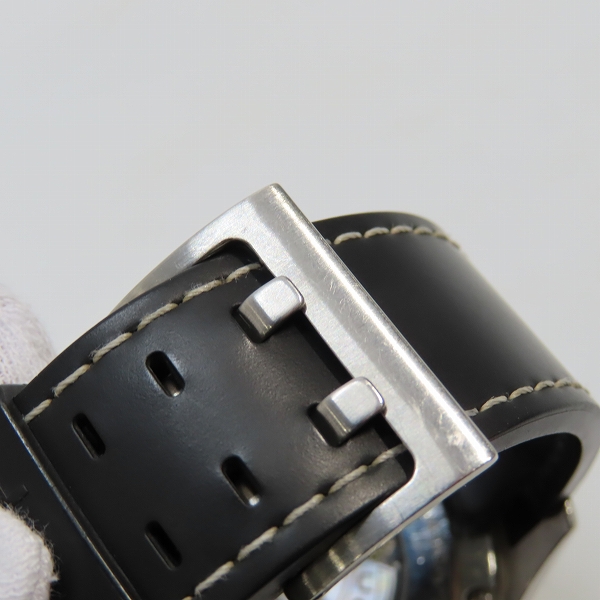 実際に弊社で買取させて頂いたHAMILTON/ハミルトン カーキ X ウィンド デイデイト 自動巻き/黒文字盤 腕時計 H776160の画像 4枚目