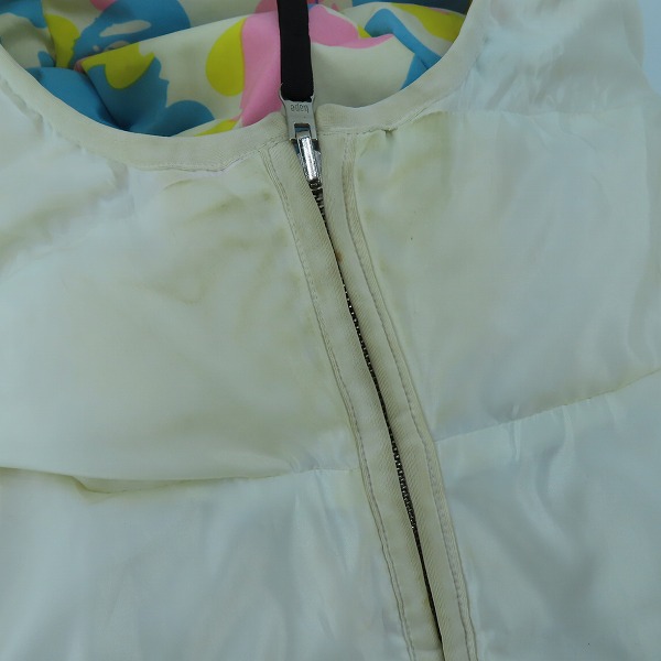 実際に弊社で買取させて頂いたA BATHING APE/アベイシングエイプ サルカモ/カモフラ/迷彩 リバーシブル ダウンジャケット ホワイト/Lの画像 7枚目