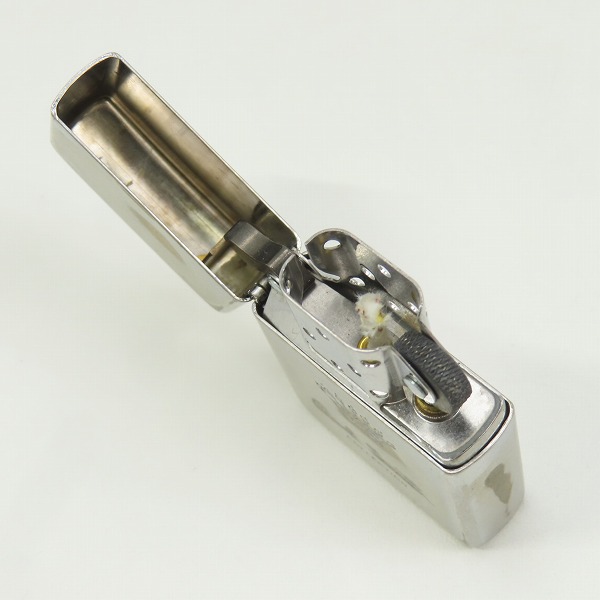 実際に弊社で買取させて頂いたZIPPO/ジッポー Paul Smith/ポールスミス クラウン/ロゴ/ユーズド加工 2012年製の画像 4枚目