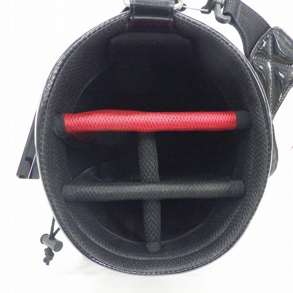 実際に弊社で買取させて頂いたle coq sportif/ルコックスポルティフ ゴルフ QQBPJJ06 9型 6分割キャディバッグ ホワイトｘブラックの画像 3枚目