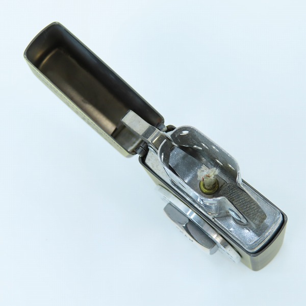 実際に弊社で買取させて頂いたZIPPO/ジッポー Harley-Davidson/ハーレーダビッドソン 立体メタル ディスクメタル ボルトオン ゴールドカラー 1996年製の画像 4枚目