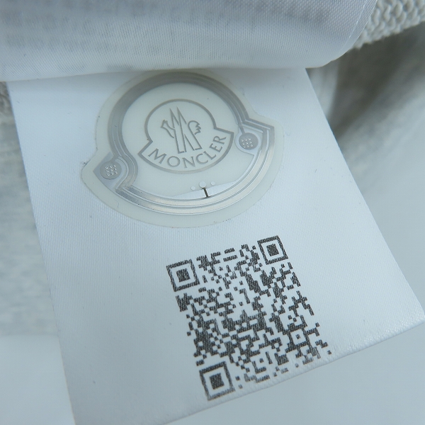 実際に弊社で買取させて頂いた【JPタグ】MONCLER/モンクレール 22SS MAGLIA CON CAPPUCCIO トリコロール ジップアップパーカー G10918G7C210 809LA/XLの画像 5枚目