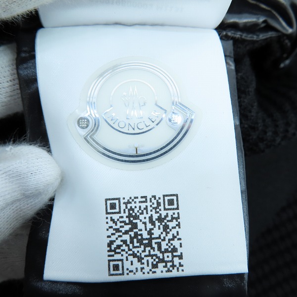 実際に弊社で買取させて頂いた【JPタグ】MONCLER/モンクレール 21AW CARDIGAN TRICOT/ダウン切り替え カーディガン ジャケット G20919B00002/XLの画像 5枚目